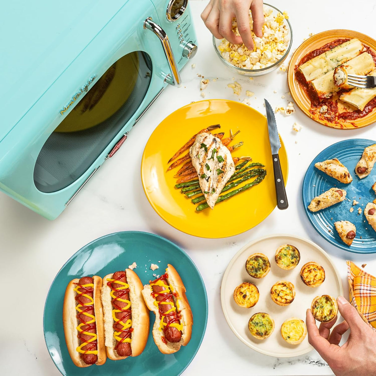 Nostalgia Horno microondas retro compacto