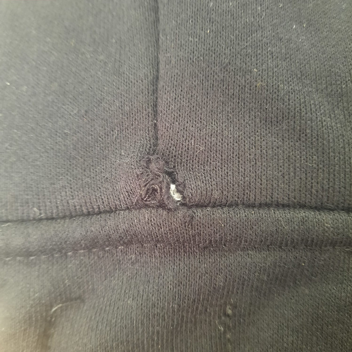 Polerón Capucha SKATER INDEX