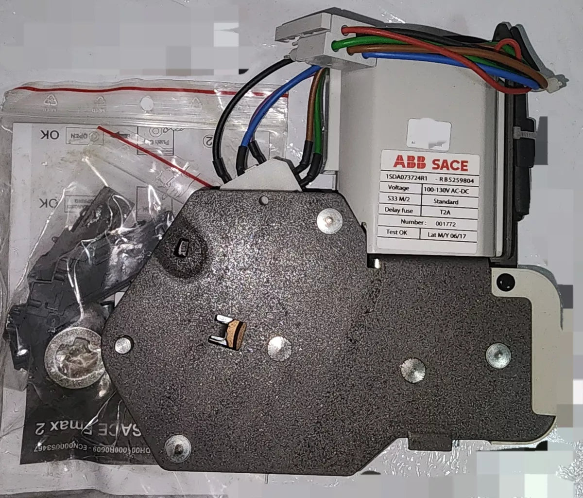 Motor Para E2.2...e6.2 100-130 Vacdc Ref 1SDA073724R1 ABB