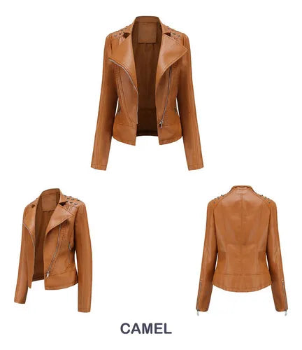 Chaqueta de cuero con remaches para mujer