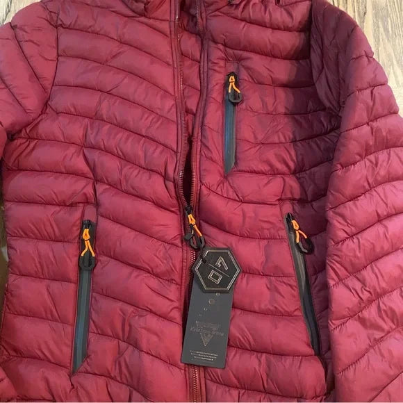 Chaqueta acolchada color burdeos intenso Mujer