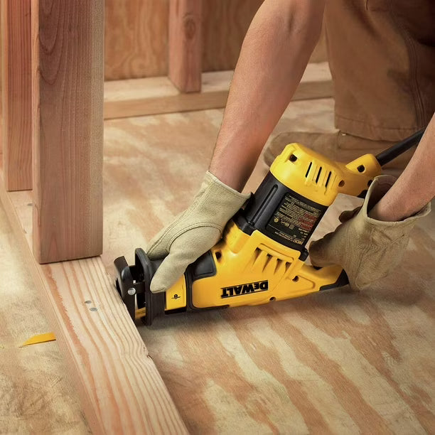 Sierra recíproca DEWALT DWE357 12A 1-1/8 pulgadas 2800SPM 14,5 cm 110V