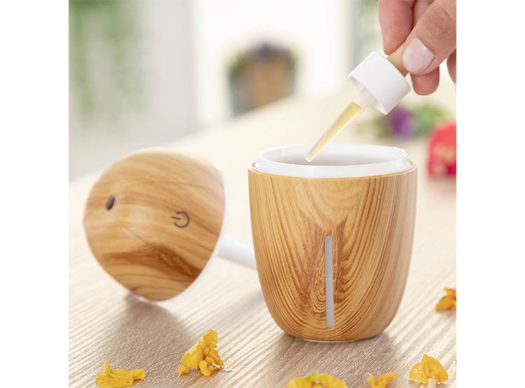 MINI HUMIDIFICADOR INNOVAGOODS DIFUSOR DE AROMAS HONEY PINE