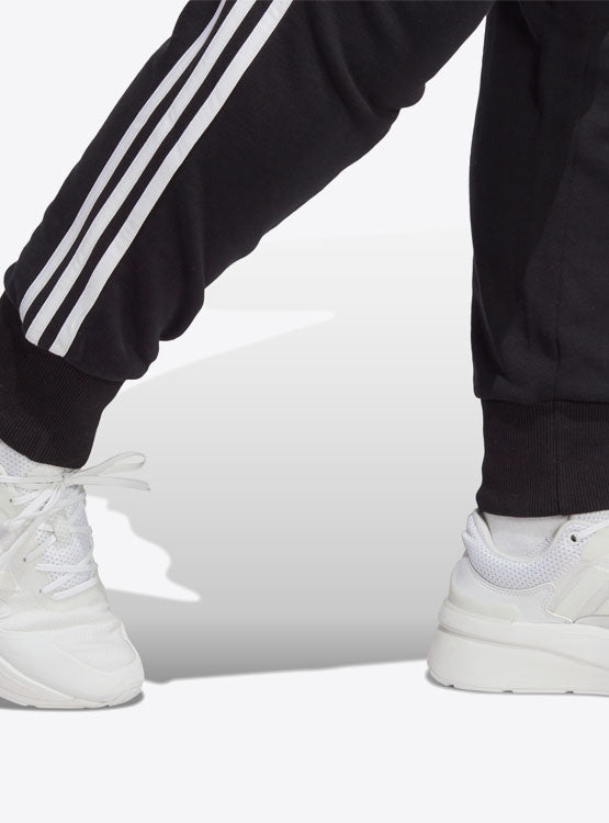 PANTALÓN ADIDAS ESSENTIALS FRENCH TERRY CUFFED 3 BANDAS