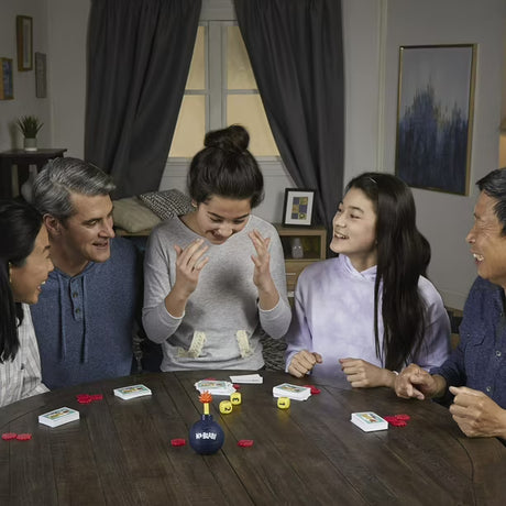 Hasbro Gaming Ka-Blab! Juego de Mesa Familiar 10+ – Versión en Inglés
