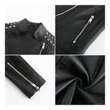 Chaqueta de cuero con remaches para mujer