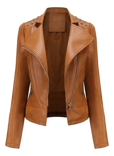 Chaqueta de cuero con remaches para mujer