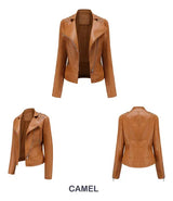 Chaqueta de cuero con remaches para mujer